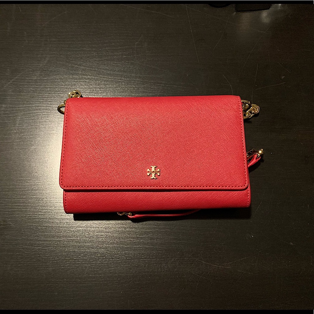 Tory Burch Robinson Wallet on Chain